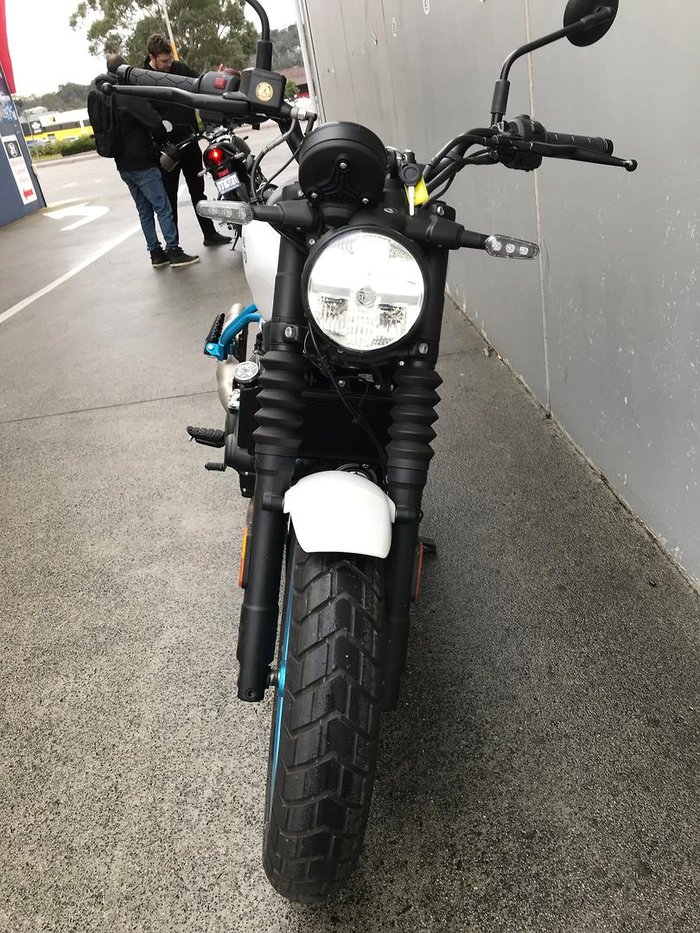 2024 Royal Enfield Guerrilla 450