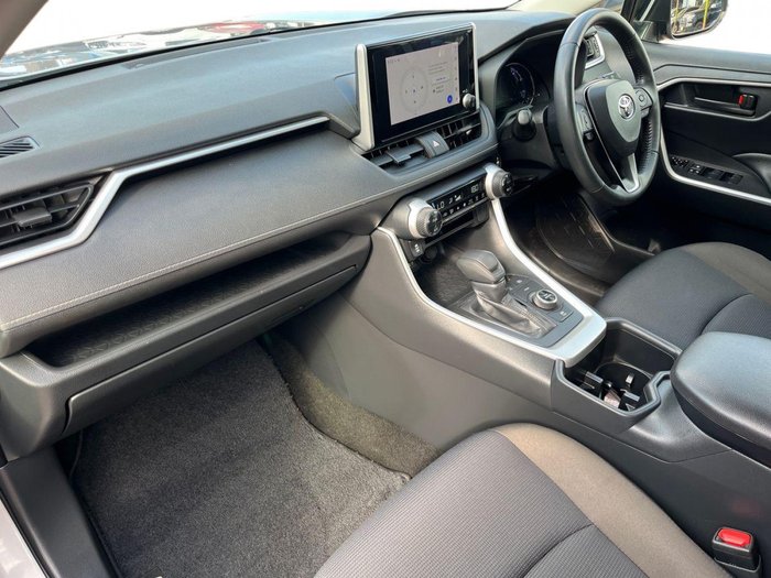 2024 Toyota RAV4 GXL