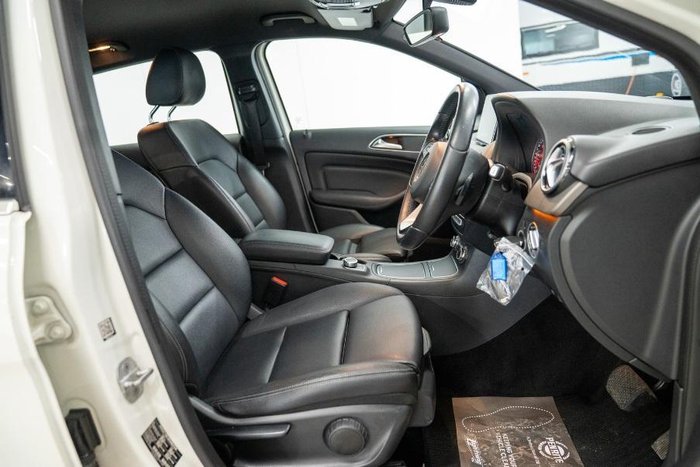 2016 Mercedes-Benz B-Class B180