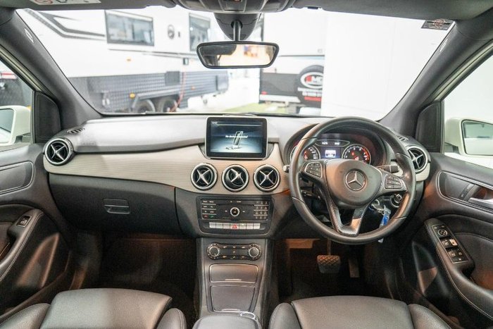2016 Mercedes-Benz B-Class B180