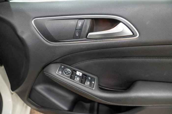 2016 Mercedes-Benz B-Class B180