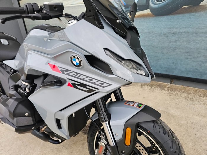 2026 BMW Motorrad R 1300 RS OPTION 719 Brooklyn Grey Metall