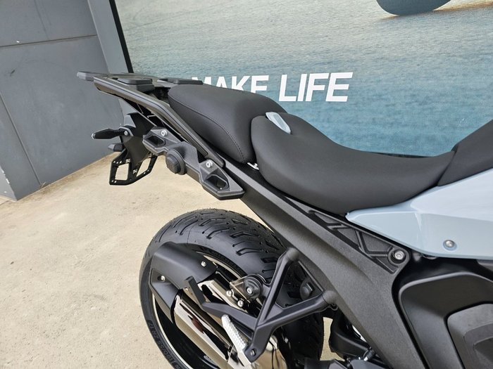 2026 BMW Motorrad R 1300 RS OPTION 719 Brooklyn Grey Metall