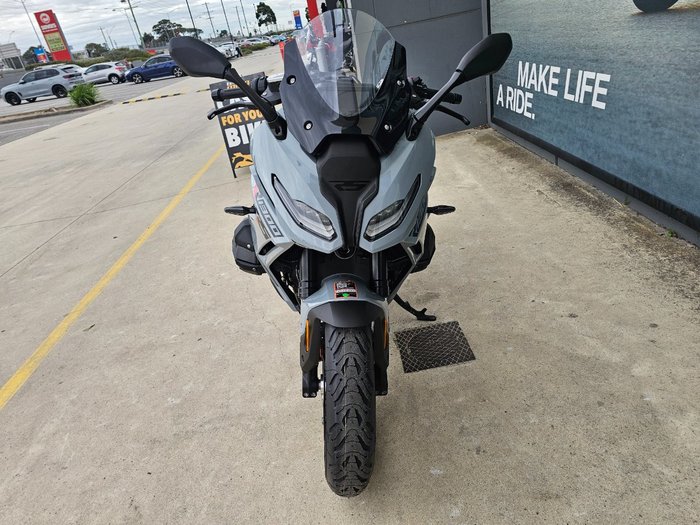 2026 BMW Motorrad R 1300 RS OPTION 719 Brooklyn Grey Metall