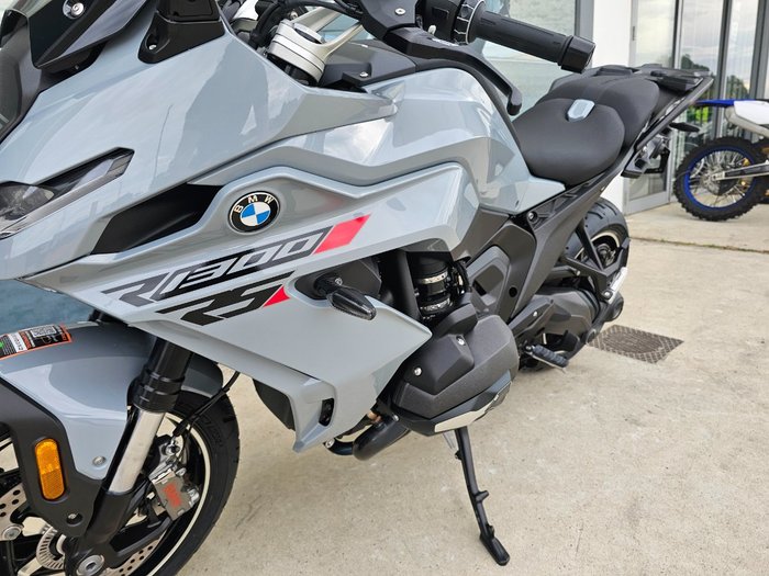 2026 BMW Motorrad R 1300 RS OPTION 719 Brooklyn Grey Metall