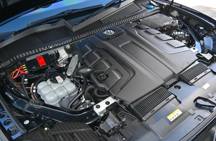 2020 Volkswagen Touareg V8 TDI R-Line