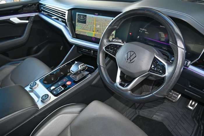 2020 Volkswagen Touareg V8 TDI R-Line