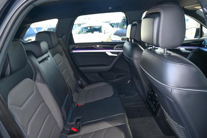 2020 Volkswagen Touareg V8 TDI R-Line