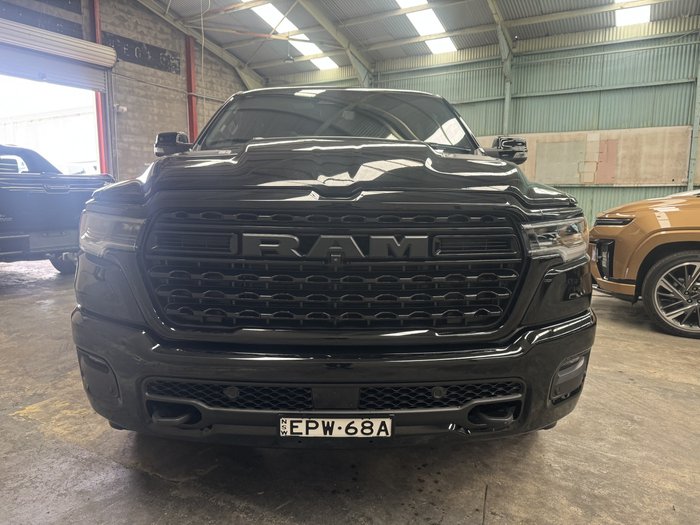 2025 RAM 1500 Limited Hurricane HO RamBox DT MY26 4X4 Dual Range Diamond Black