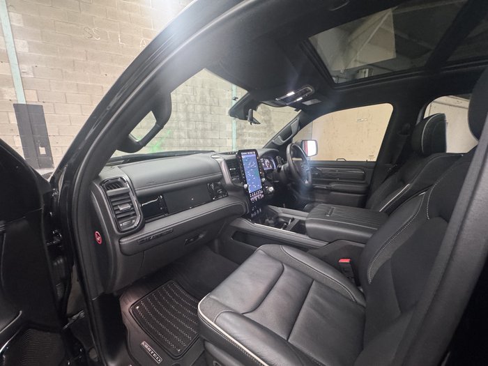 2025 RAM 1500 Limited Hurricane HO RamBox DT MY26 4X4 Dual Range Diamond Black