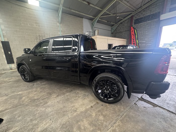 2025 RAM 1500 Limited Hurricane HO RamBox DT MY26 4X4 Dual Range Diamond Black