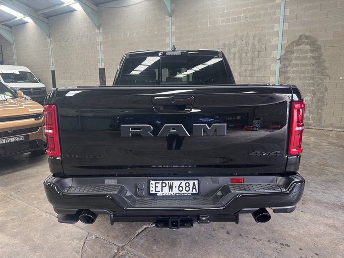 2025 RAM 1500 Limited Hurricane HO RamBox DT MY26 4X4 Dual Range Diamond Black