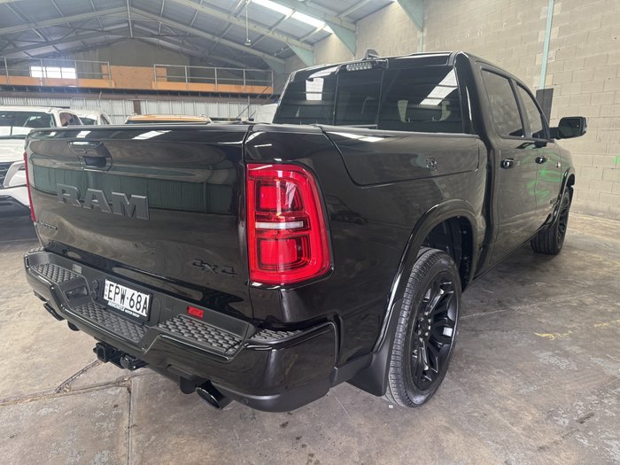 2025 RAM 1500 Limited Hurricane HO RamBox DT MY26 4X4 Dual Range Diamond Black