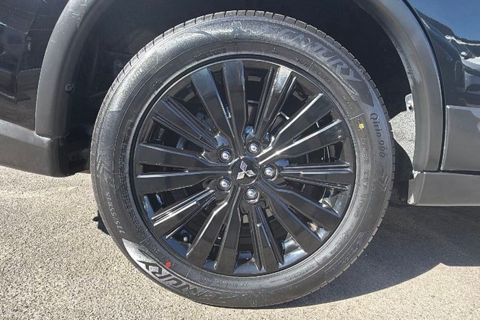 2020 Mitsubishi Outlander Black Edition