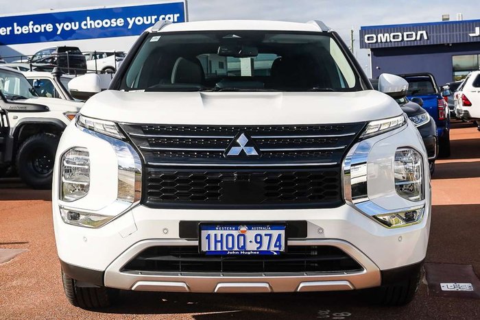 2022 Mitsubishi Outlander LS