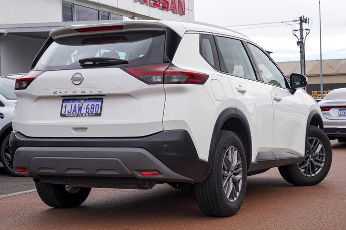 2025 Nissan X-TRAIL ST