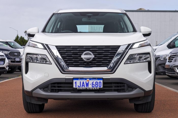 2025 Nissan X-TRAIL ST