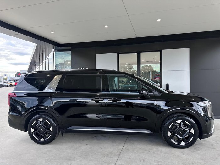 2024 Kia Carnival GT-Line
