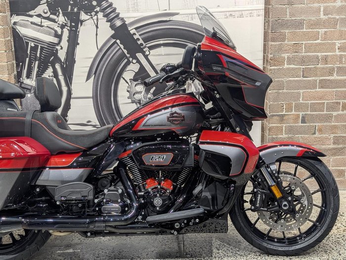 2026 Harley-Davidson CVO Street Glide Limited 121 (FLHXLSE)