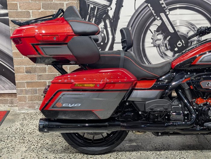 2026 Harley-Davidson CVO Street Glide Limited 121 (FLHXLSE)