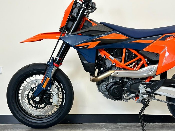 2026 KTM 690 SMC R SMC Orange