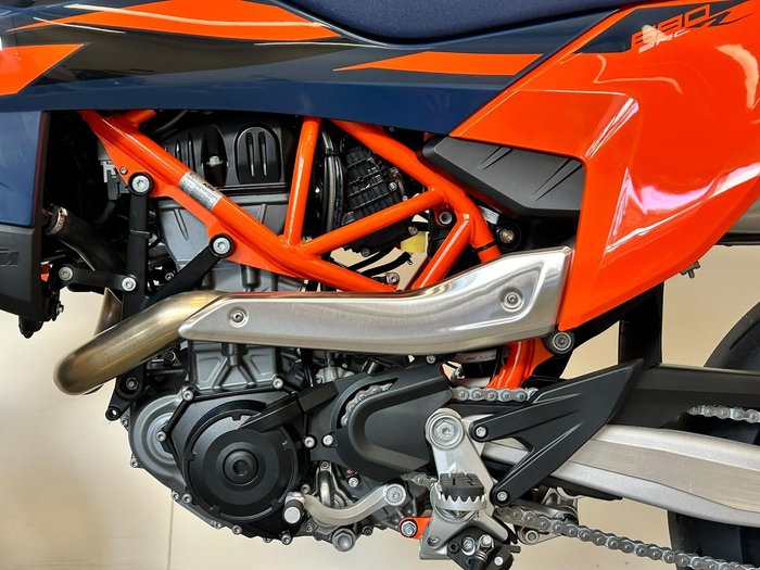 2026 KTM 690 SMC R SMC Orange