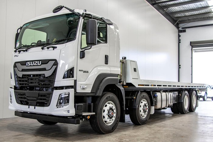 2026 Isuzu F Series FYJ 320-355 AT R67