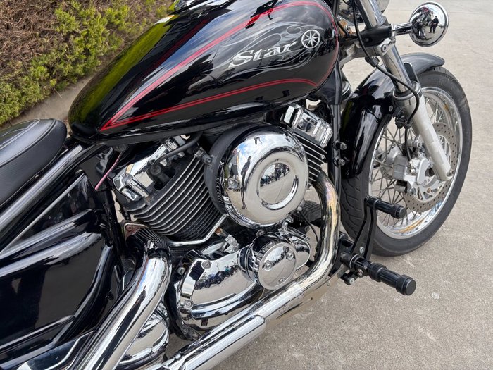 2010 Yamaha XVS650 V-STAR CUSTOM Black