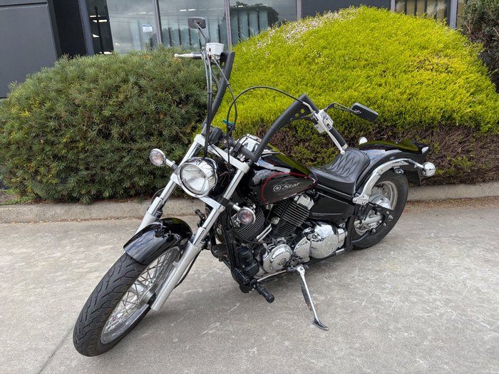 2010 Yamaha XVS650 V-STAR CUSTOM Black