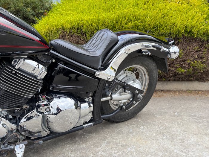 2010 Yamaha XVS650 V-STAR CUSTOM Black