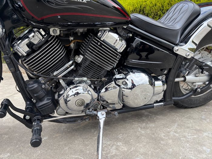 2010 Yamaha XVS650 V-STAR CUSTOM Black