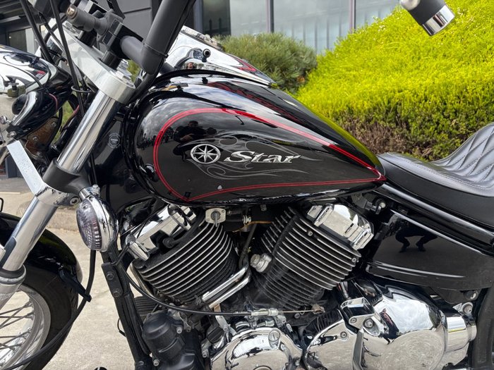 2010 Yamaha XVS650 V-STAR CUSTOM Black