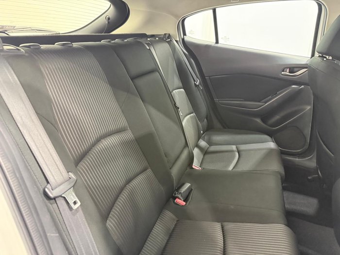 2014 Mazda 3 Maxx