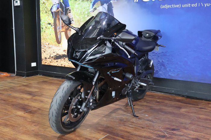 2023 Yamaha YZF-R7HO Black