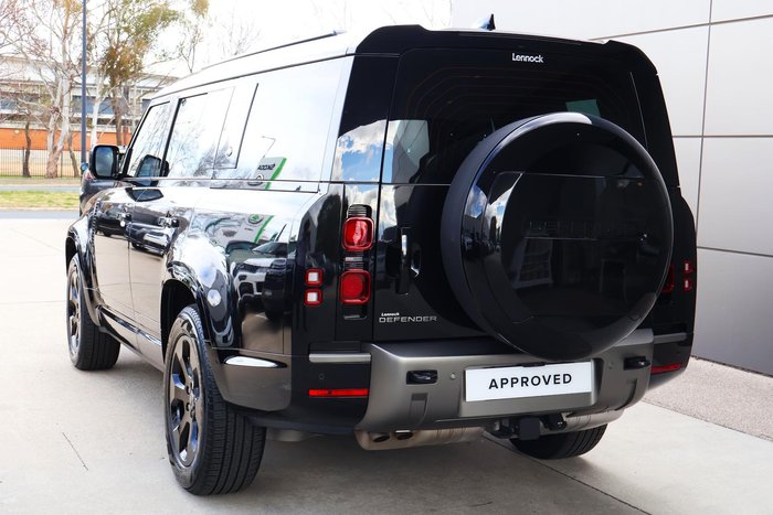 2024 Land Rover Defender 130 D300 X-Dynamic SE