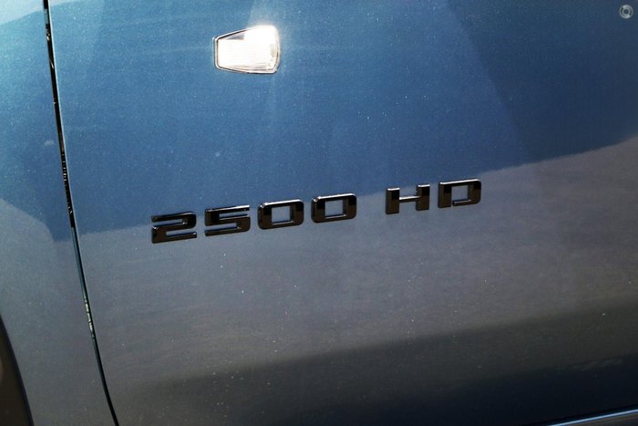 2026 Chevrolet Silverado HD LTZ Premium W/Tech Pack T1 MY26 4X4 Lakeshore Blue