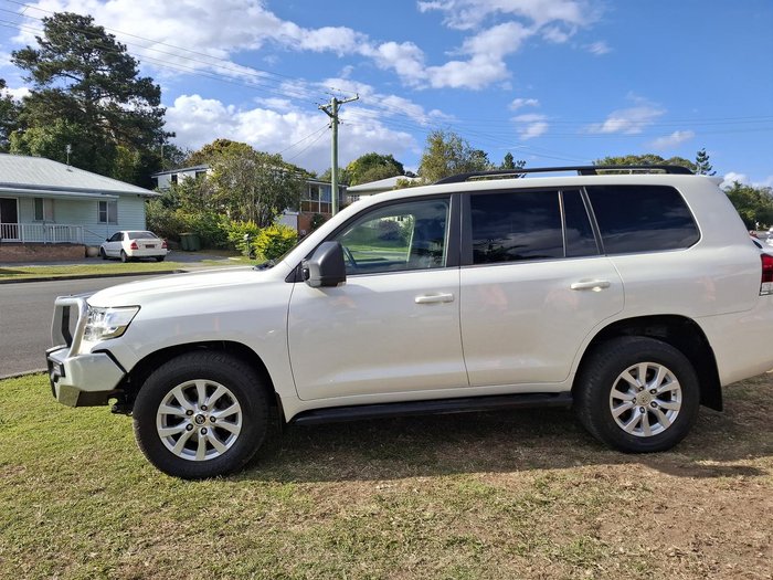 2017 Toyota Landcruiser VX