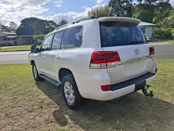 2017 Toyota Landcruiser VX