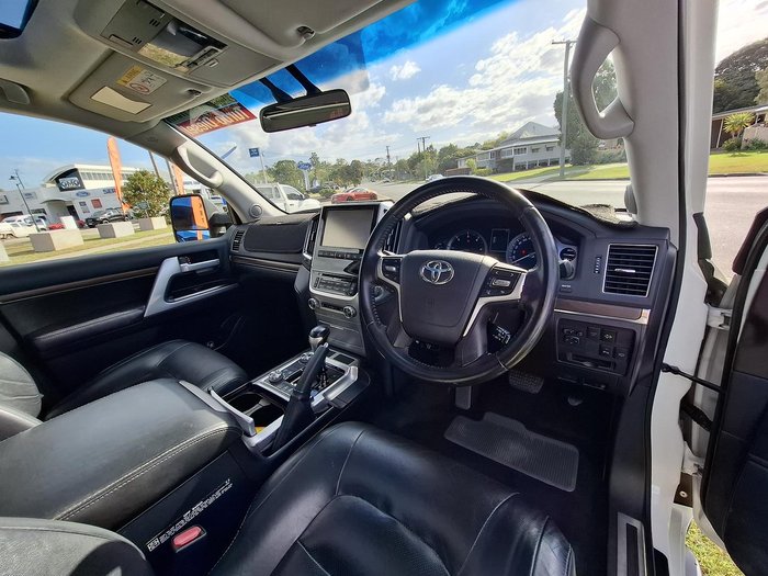 2017 Toyota Landcruiser VX