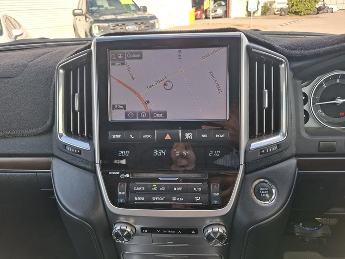 2017 Toyota Landcruiser VX