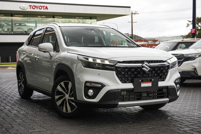 2023 Suzuki S-Cross Plus