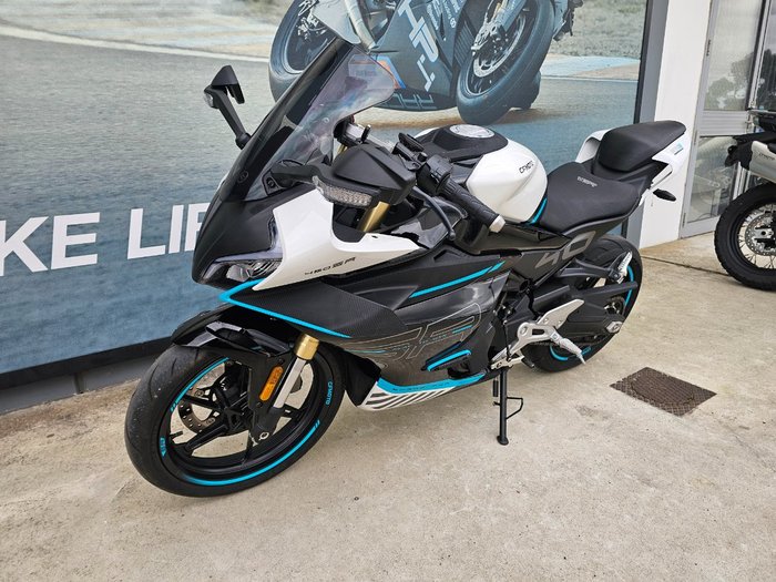 2023 CFMOTO