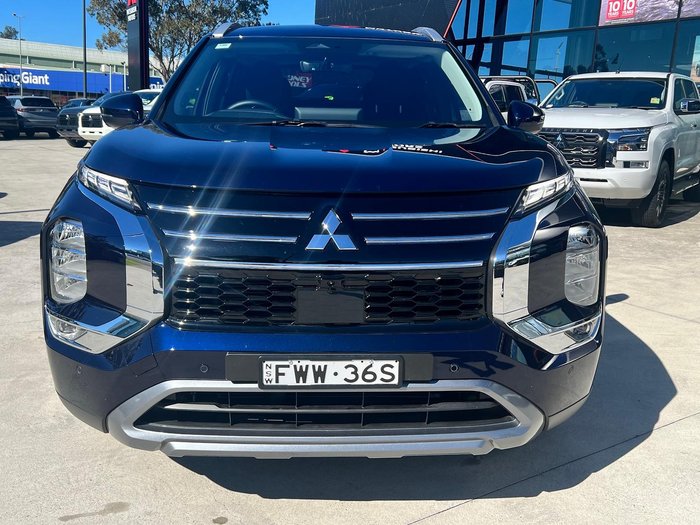 2025 Mitsubishi Outlander LS