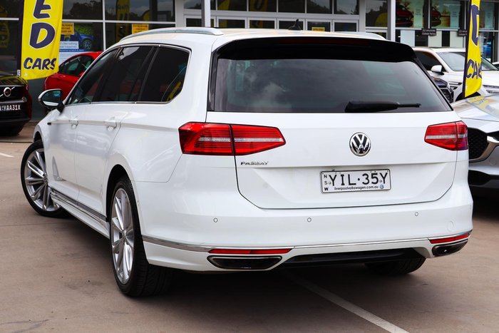 2019 Volkswagen Passat 206TSI R-Line