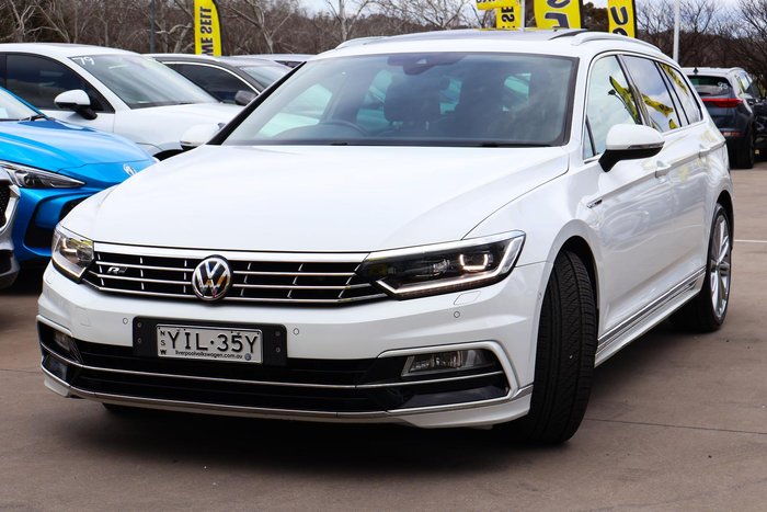 2019 Volkswagen Passat 206TSI R-Line