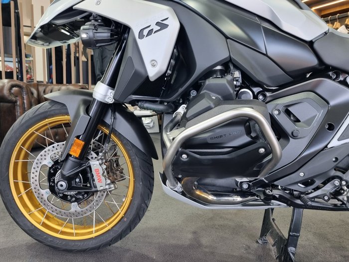 2026 BMW Motorrad 2026 Bmw 1300CC R 1300 GS Trophy White Aluminium Metallic Matt