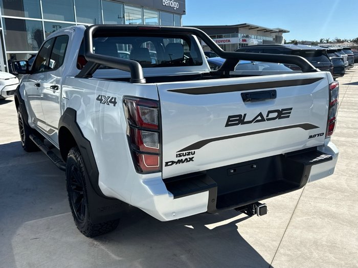 2026 Isuzu D-MAX BLADE