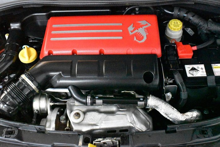 2021 Abarth 595 Competizione
