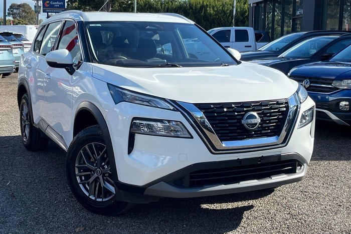 2024 Nissan X-TRAIL ST