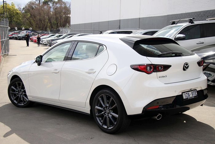 2025 Mazda 3 G20 Touring